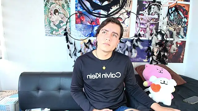 lukashollow  online show from October 2025 01:44:01 PM