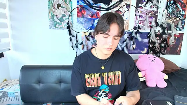 lukashollow  online show from October 2025 07:25:02 PM