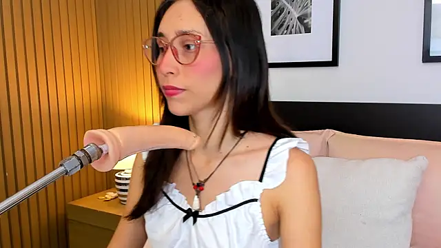 doll bella  online show from March 2026 07:58:02 PM