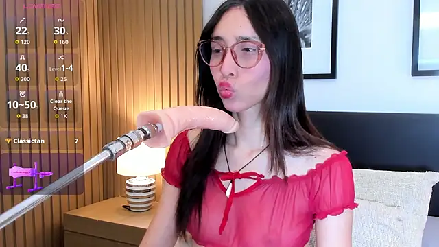 Snapshot of doll_bella_ chatting on June 2026 08:08:01 PM doll bella online show from June 2026 08:08:01 PM