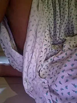 Snapshot of Melody_Shyla chatting on September 2025 12:21:01 AM Melody Shyla online show from September 2025 12:21:01 AM