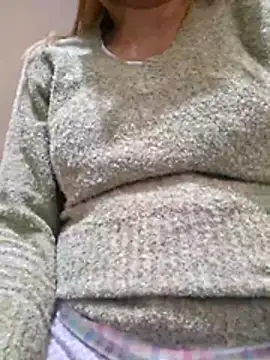 Snapshot of Melody_Shyla chatting on December 2025 05:52:02 PM Melody Shyla online show from December 2025 05:52:02 PM