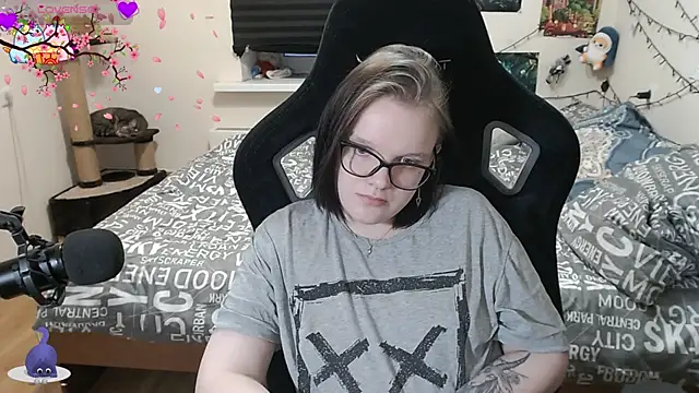 DivaMarisa online show from March 2025 12:19:02 PM