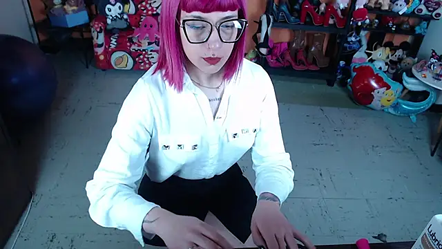 MissMiia2 online show from January 2026 02:44:01 PM