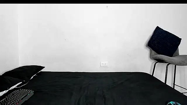 Snapshot of evanscollins chatting on January 2026 10:41:02 PM evanscollins online show from January 2026 10:41:02 PM