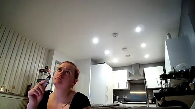 Snapshot of DynamicDuo_oxo chatting on December 2024 09:26:01 PM DynamicDuo oxo online show from December 2024 09:26:01 PM