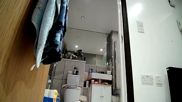 Snapshot of DynamicDuo_oxo chatting on January 2025 06:03:02 PM DynamicDuo oxo online show from January 2025 06:03:02 PM