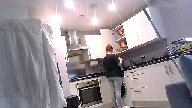 Snapshot of DynamicDuo_oxo chatting on February 2025 12:18:02 PM DynamicDuo oxo online show from February 2025 12:18:02 PM