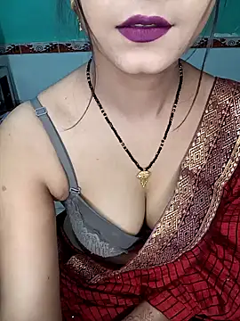 Snapshot of Diamond_queeen chatting on February 2025 10:34:02 PM Diamond queeen online show from February 2025 10:34:02 PM