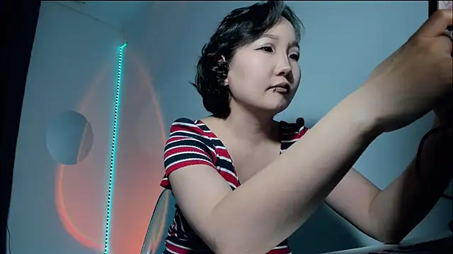 himeros goddess online show from December 2024 01:50:02 AM