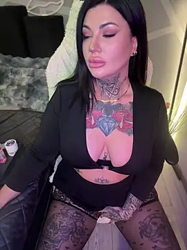 Snapshot of krysstal003 chatting on January 2025 10:34:02 PM krysstal003 online show from January 2025 10:34:02 PM