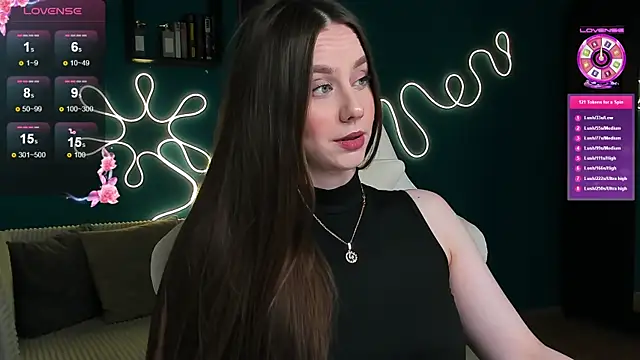 katie taylorr online show from October 2025 10:23:02 PM