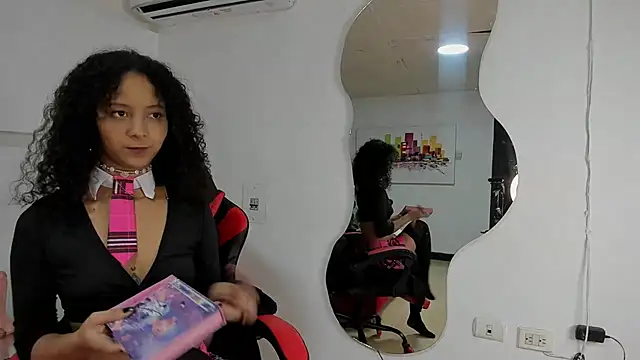 Milanxht online show from March 2025 09:14:02 PM