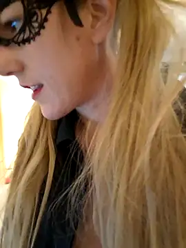 Hexe12346 online show from October 2025 06:19:02 AM