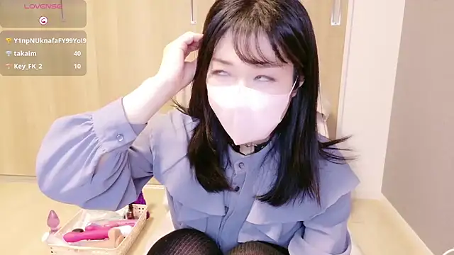 IORio2 online show from March 2025 07:01:02 PM