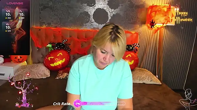 Snapshot of CurlyDreams chatting on October 2025 06:06:02 AM CurlyDreams online show from October 2025 06:06:02 AM