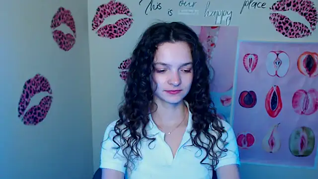  SusieSu  online show from March 2026 06:45:02 PM