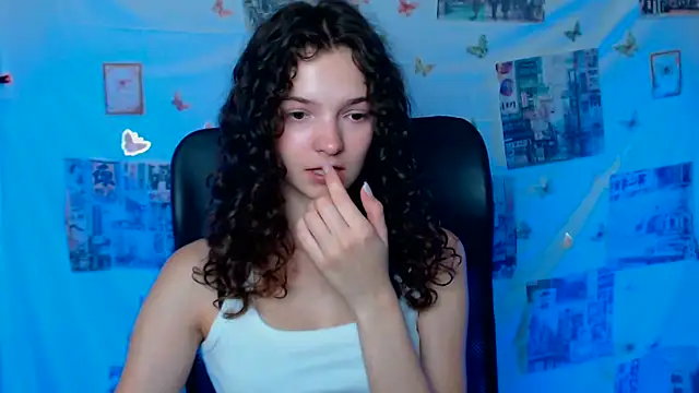 Snapshot of _SusieSu_ chatting on July 2026 07:09:02 AM SusieSu online show from July 2026 07:09:02 AM