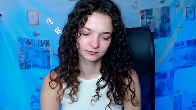 Snapshot of _SusieSu_ chatting on July 2026 06:28:01 AM SusieSu online show from July 2026 06:28:01 AM