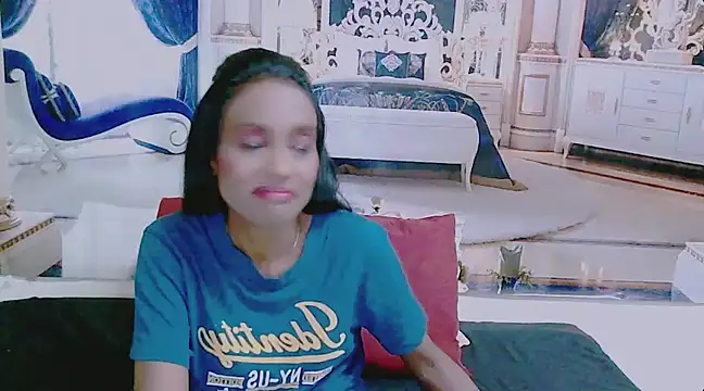 Snapshot of IndianLoveBug chatting on December 2024 04:36:02 AM IndianLoveBug online show from December 2024 04:36:02 AM