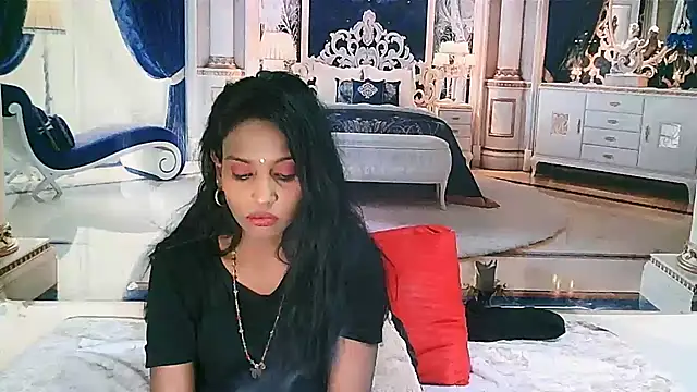 Snapshot of IndianLoveBug chatting on September 2025 05:24:02 PM IndianLoveBug online show from September 2025 05:24:02 PM