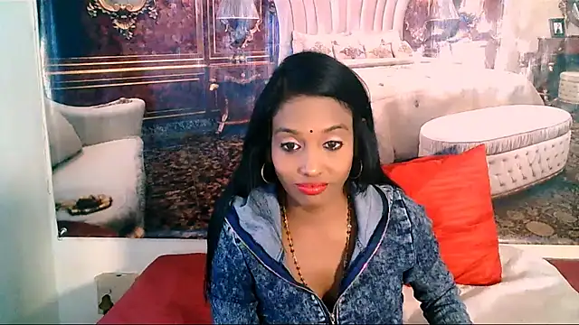 Snapshot of IndianLoveBug chatting on October 2025 06:46:02 AM IndianLoveBug online show from October 2025 06:46:02 AM