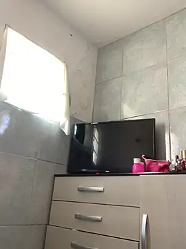 Gabrielleof online show from January 2026 06:11:01 PM