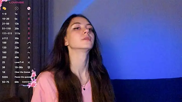 EvaBradley online show from September 2025 06:43:02 PM