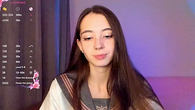 EvaBradley online show from October 2025 06:42:02 PM