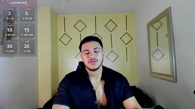 Snapshot of jeisonstark chatting on November 2025 12:33:02 PM jeisonstark online show from November 2025 12:33:02 PM