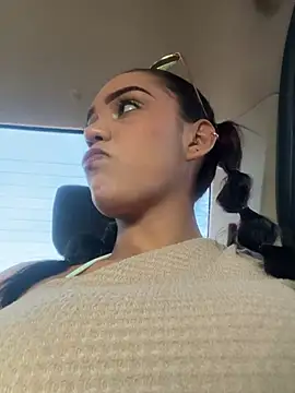 Sara-77 online show from March 2026 08:10:01 PM