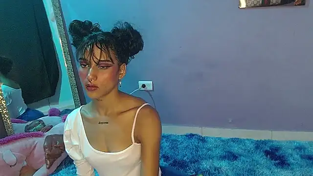 Snapshot of Chelsea__2 chatting on January 2025 03:54:02 PM Chelsea 2 online show from January 2025 03:54:02 PM