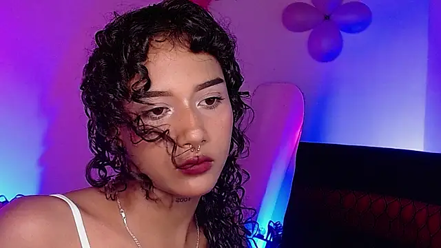 Snapshot of Chelsea__2 chatting on November 2025 05:07:01 PM Chelsea 2 online show from November 2025 05:07:01 PM