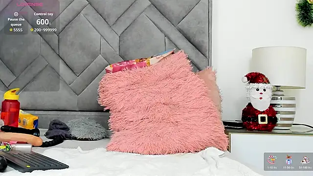 Snapshot of alicee_18 chatting on November 2025 01:55:01 PM alicee 18 online show from November 2025 01:55:01 PM