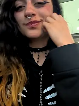 Lila Desiree online show from March 2025 01:34:02 AM