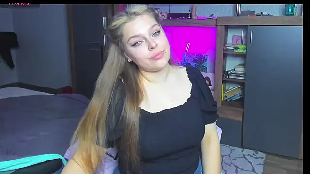 angel stella online show from February 2025 08:56:01 PM