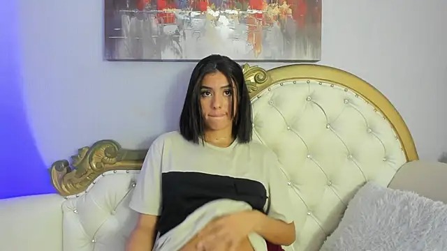Snapshot of Antonella_Fontanna chatting on December 2024 10:28:02 AM Antonella Fontanna online show from December 2024 10:28:02 AM