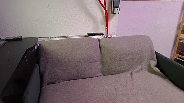 Snapshot of DrownMentallyyy chatting on February 2025 09:14:01 PM DrownMentallyyy online show from February 2025 09:14:01 PM