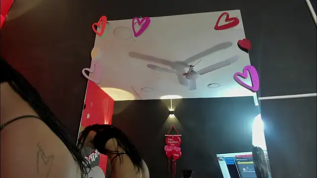 YayaHilton online show from February 2026 04:08:01 AM