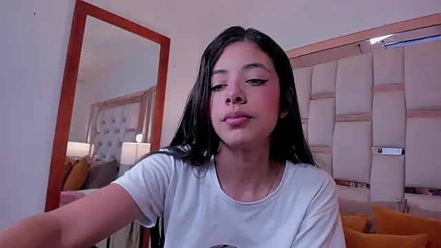 Snapshot of coraltaylor chatting on December 2024 10:56:01 PM coraltaylor online show from December 2024 10:56:01 PM