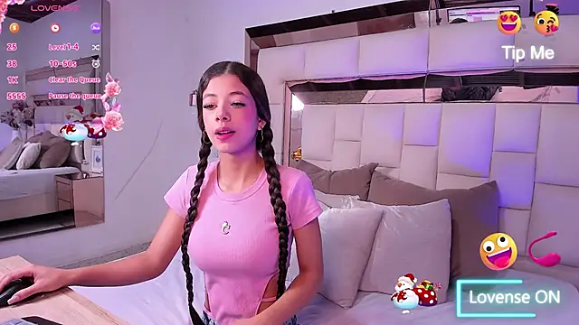 Snapshot of coraltaylor chatting on December 2024 01:25:01 PM coraltaylor online show from December 2024 01:25:01 PM