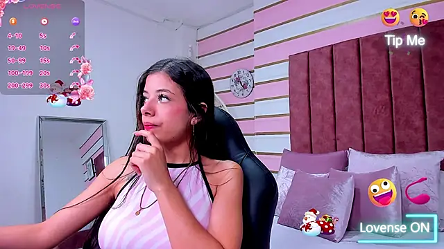 Snapshot of coraltaylor chatting on January 2025 11:06:02 PM coraltaylor online show from January 2025 11:06:02 PM