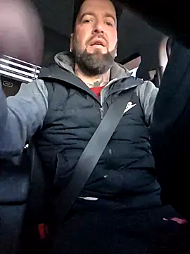 Beardedtattood online show from October 2025 11:17:01 AM