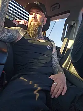 Snapshot of Beardedtattood chatting on June 2026 10:42:01 AM Beardedtattood online show from June 2026 10:42:01 AM