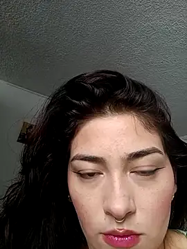 Snapshot of SophieWinslow chatting on March 2025 09:21:01 PM SophieWinslow online show from March 2025 09:21:01 PM