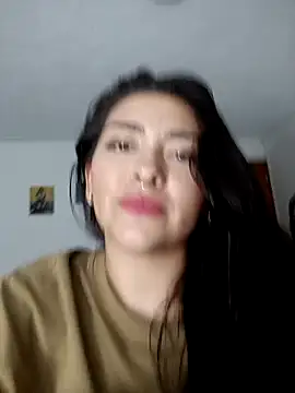 Snapshot of SophieWinslow chatting on March 2025 01:59:02 AM SophieWinslow online show from March 2025 01:59:02 AM