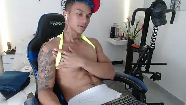 Leonard Price online show from February 2025 05:45:02 AM