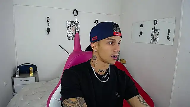 Leonard Price online show from November 2025 02:10:01 AM