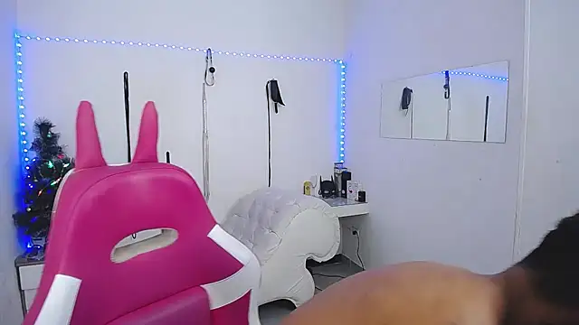 Leonard Price online show from December 2025 07:09:01 PM