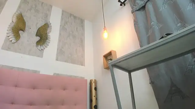 Snapshot of zhamira_21 chatting on December 2025 08:25:01 PM zhamira 21 online show from December 2025 08:25:01 PM